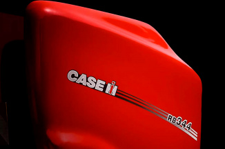 Descubre la gama de producto La serie RB3 de Case IH está disponible en dos versiones, Rotor Cutter o Rotor Feeder, donde ambas incorporan un pick-up de 2,0 m para un empacado rápido y eficiente.